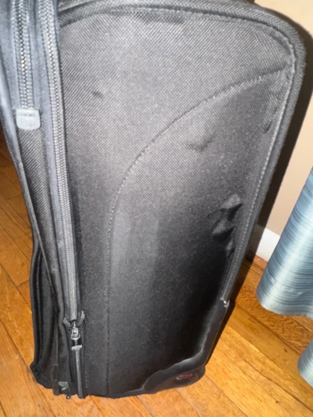 Tumi Alpha 22